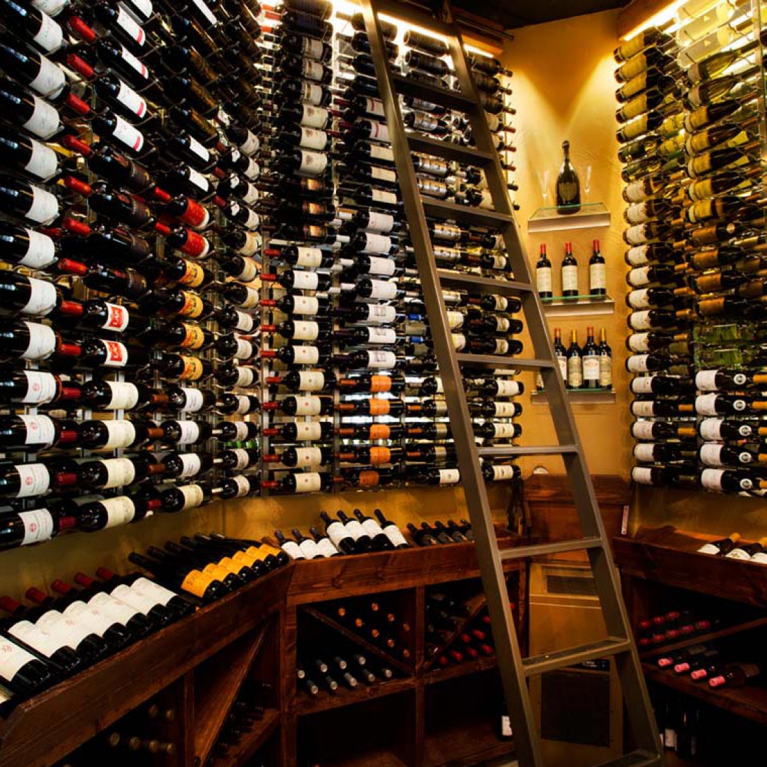 SUNDAYS: 25% Off Bottles From Our Wine Cellar